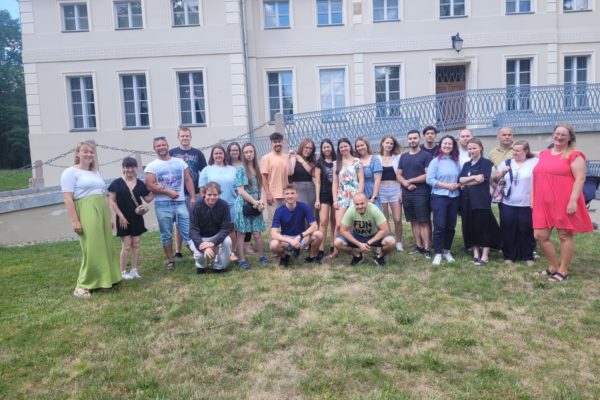 Zdjęcie prezentujące - Łamiemy bariery – budujemy kariery II